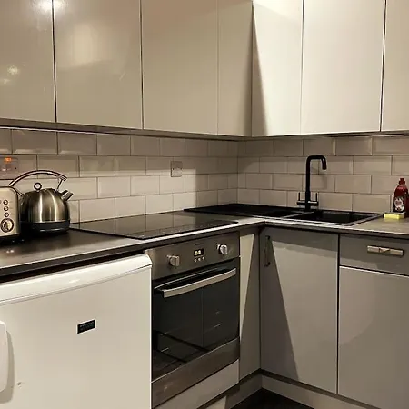 Modern 1 Bed Leith Tram Station Edinburgh Apartment Exterior photo